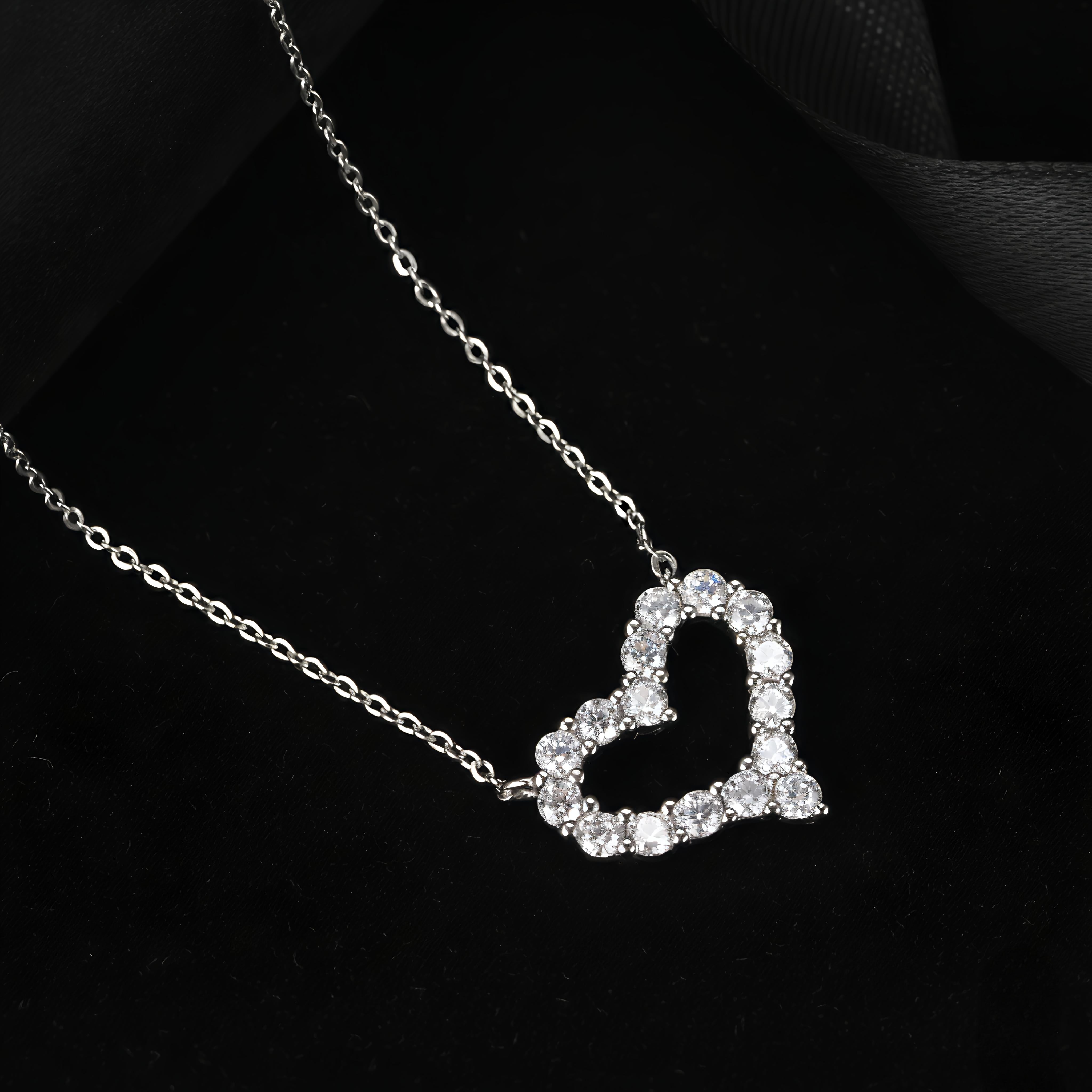 π LustreHeart Moissanite Necklace πβ¨